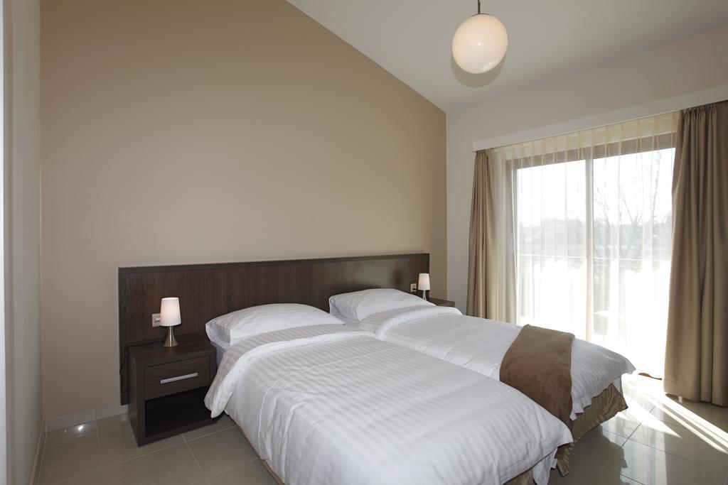 Motel Le Leman Commugny Szoba fotó